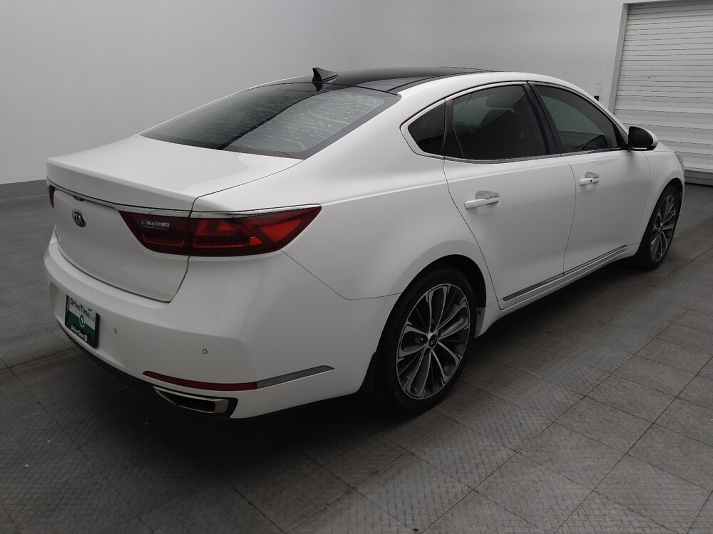 2019 Kia Cadenza in Gainesville, FL 32609 - 18090233 9