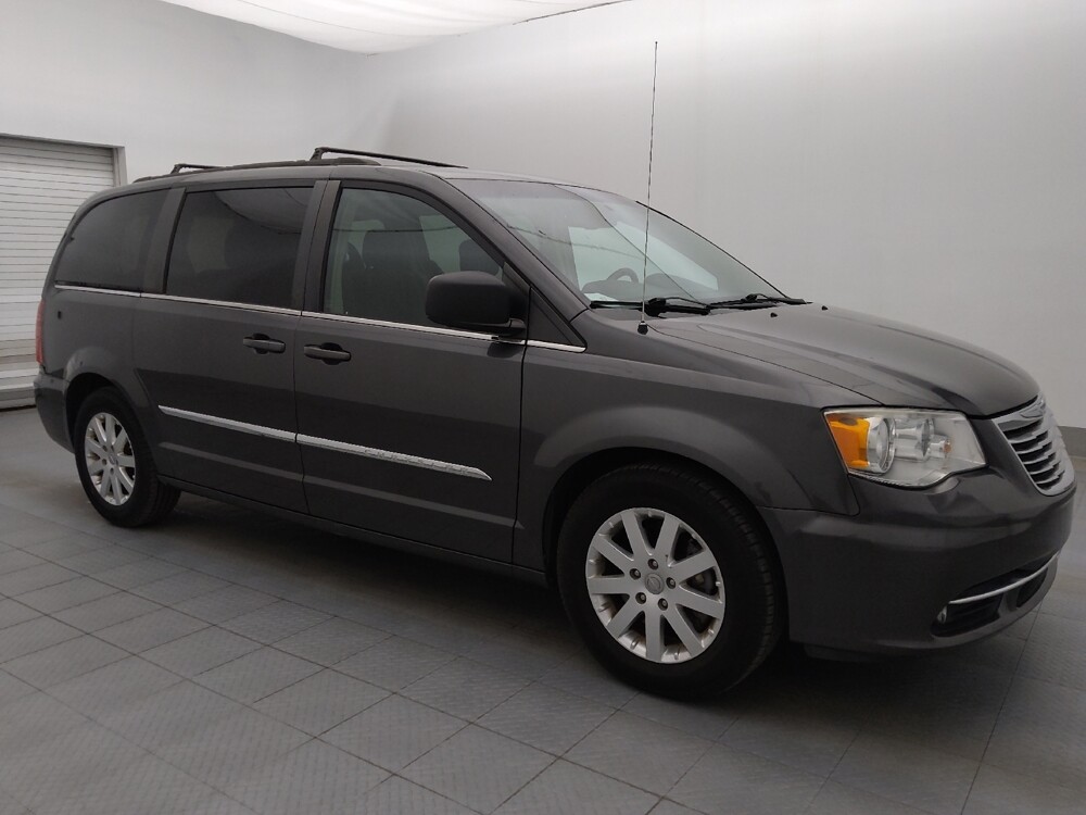 2015 Chrysler Town & Country in Lakeland, FL 33815 - 18090235 11