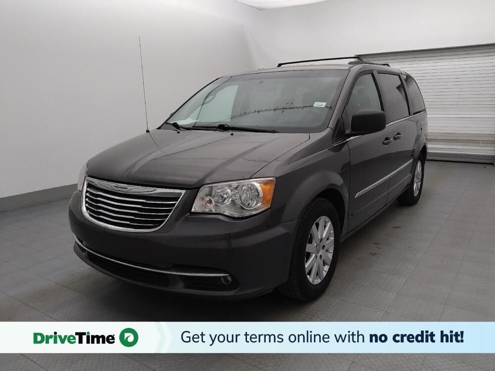 2015 Chrysler Town & Country in Lakeland, FL 33815 - 18090235