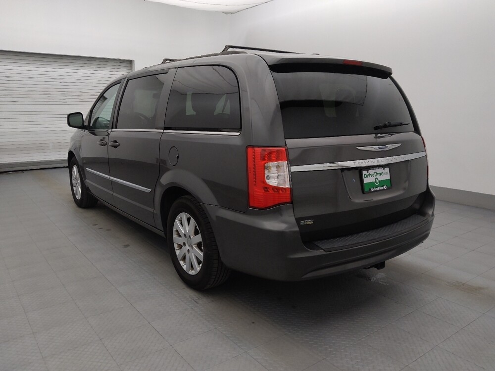 2015 Chrysler Town & Country in Lakeland, FL 33815 - 18090235 5
