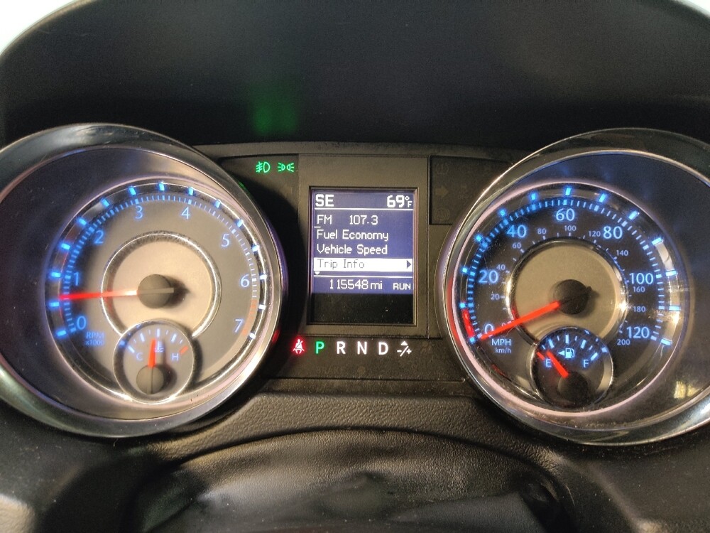 2015 Chrysler Town & Country in Lakeland, FL 33815 - 18090235 23