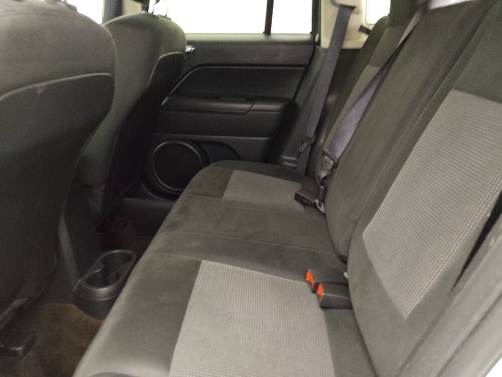 2015 Jeep Compass in Lakeland, FL 33815 - 18090236 18