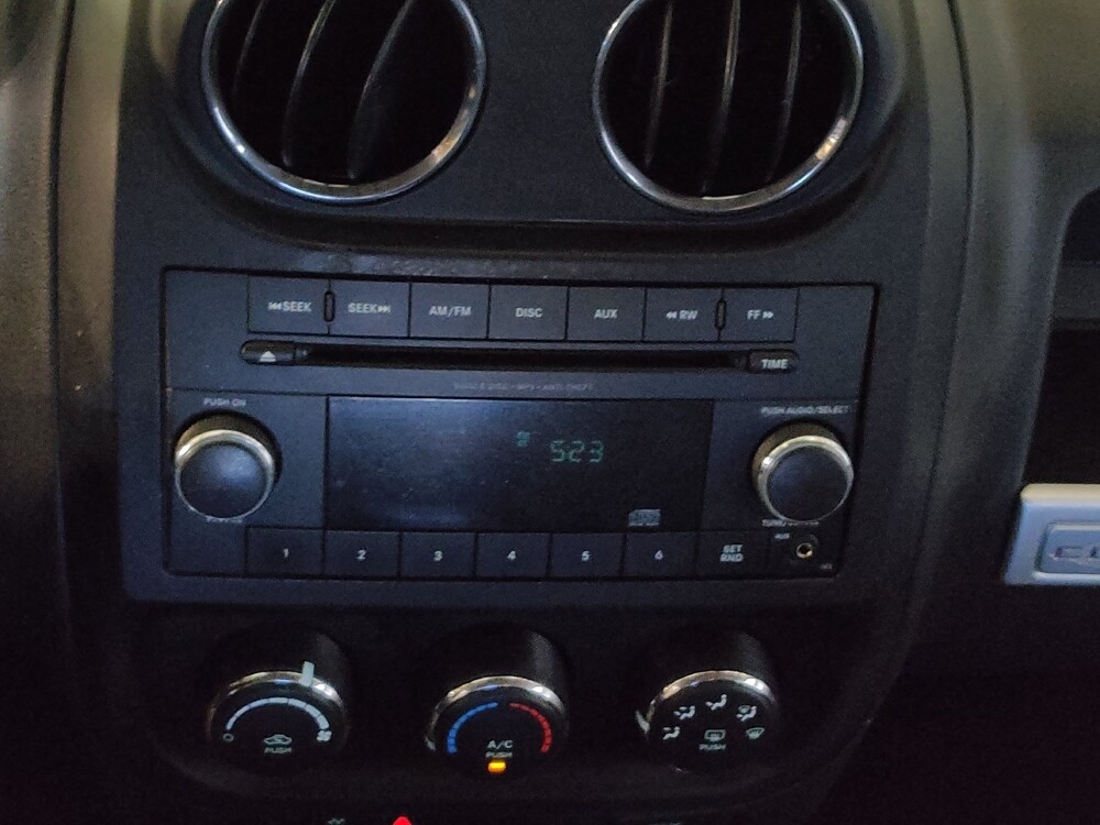 2015 Jeep Compass in Lakeland, FL 33815 - 18090236 25