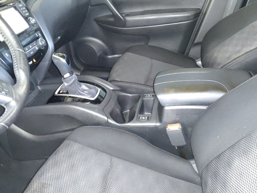 2017 Nissan Rogue Sport in Tampa, FL 33612 - 18090238 26