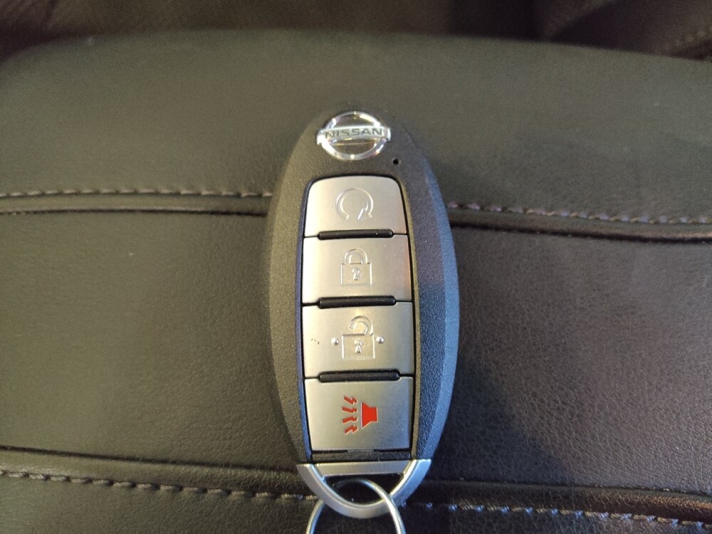 2017 Nissan Rogue Sport in Tampa, FL 33612 - 18090238 32