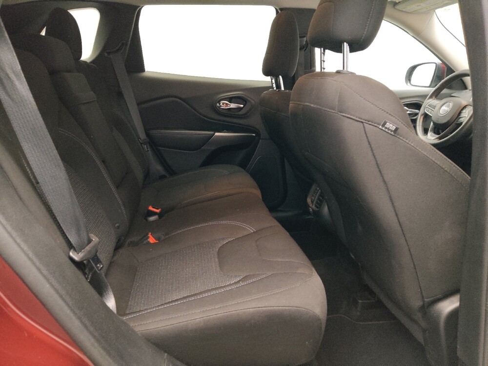 2019 Jeep Cherokee in Plano, TX 75074 - 18090246 19