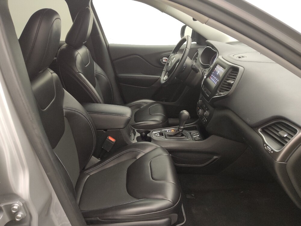 2019 Jeep Cherokee in Live Oak, TX 78233 - 18090249 21