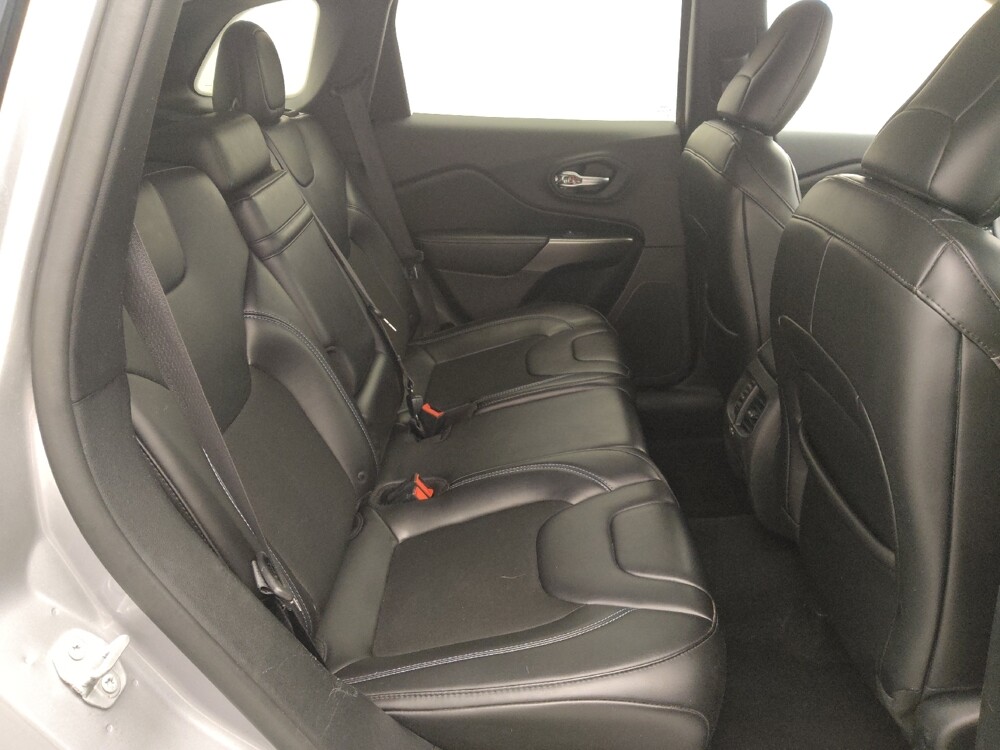 2019 Jeep Cherokee in Live Oak, TX 78233 - 18090249 19