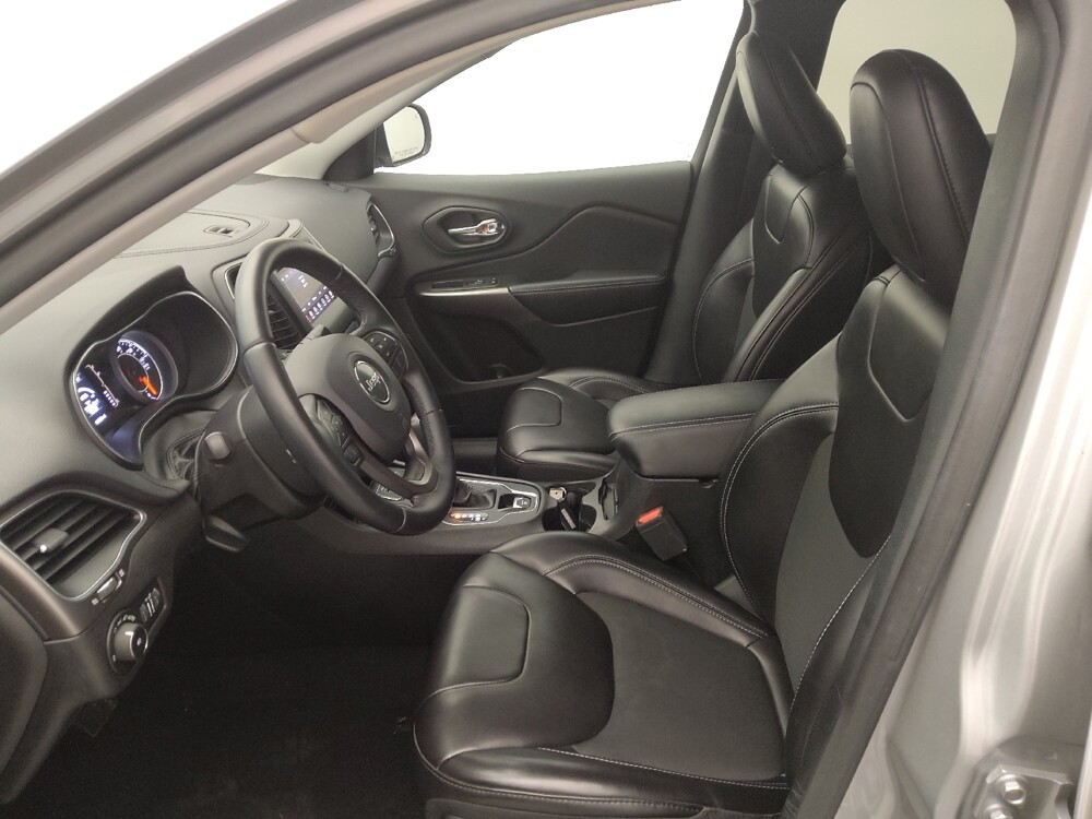 2019 Jeep Cherokee in Live Oak, TX 78233 - 18090249 17