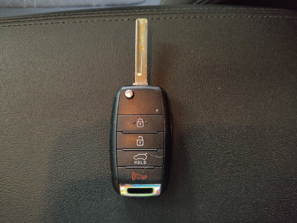 2017 Kia Sorento in Columbus, GA 31909 - 18090255 32