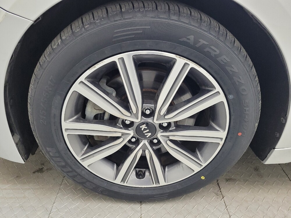 2019 Kia Optima in Greensboro, NC 27407 - 18090256 31