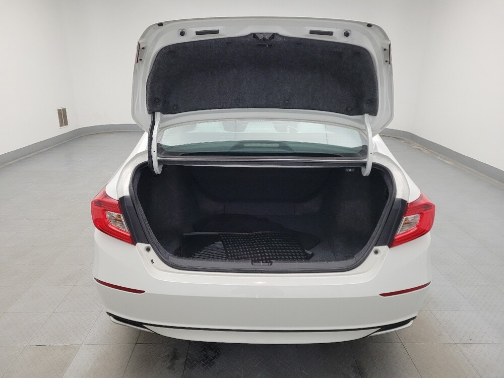 2020 Honda Accord in Louisville, KY 40258 - 18090263 29