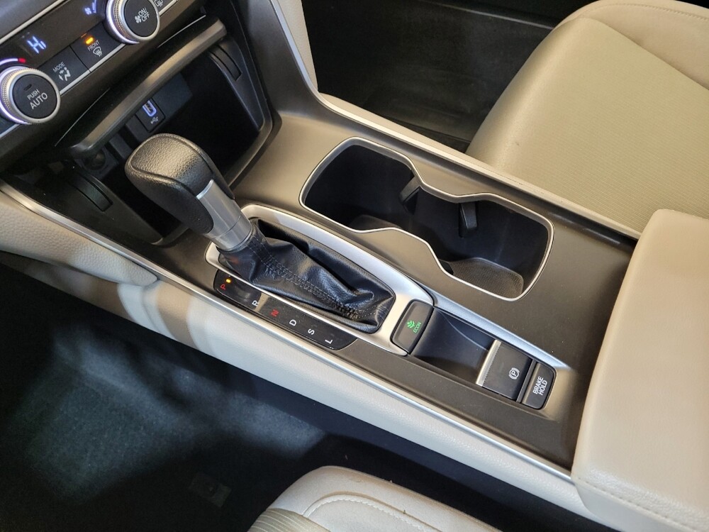 2020 Honda Accord in Louisville, KY 40258 - 18090263 26