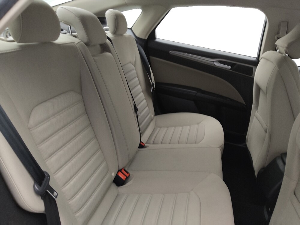 2018 Ford Fusion in Conway, SC 29526 - 18090268 19