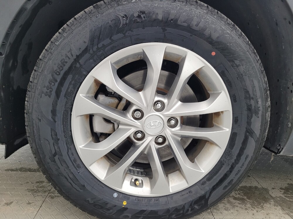 2019 Hyundai Santa Fe in Tampa, FL 33619 - 18090272 31