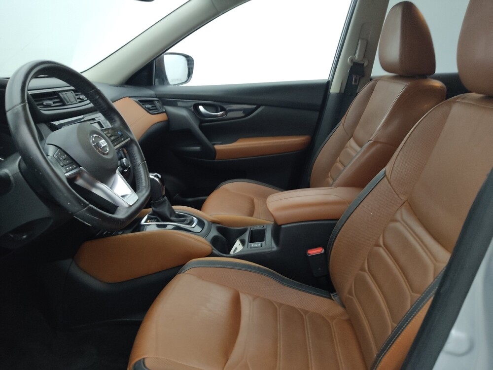 2018 Nissan Rogue in Tampa, FL 33619 - 18090275 17