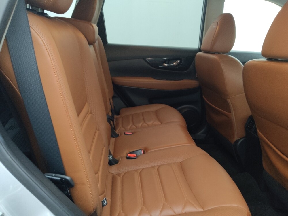 2018 Nissan Rogue in Tampa, FL 33619 - 18090275 19