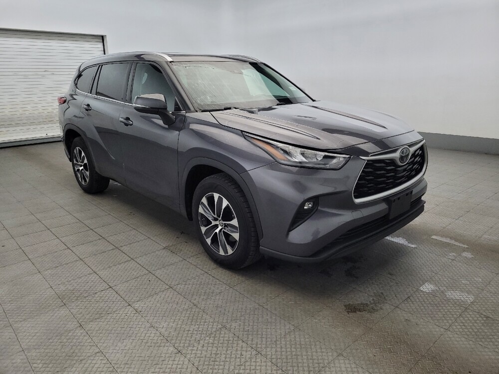 2020 Toyota Highlander in New Castle, DE 19720 - 18090276 13