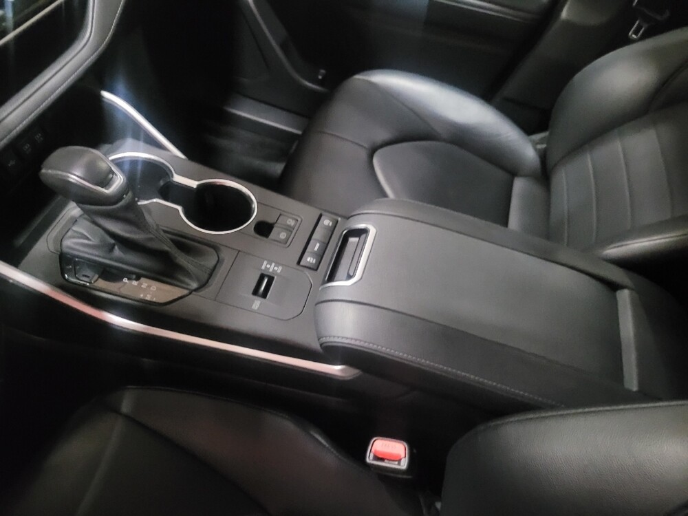 2020 Toyota Highlander in New Castle, DE 19720 - 18090276 26