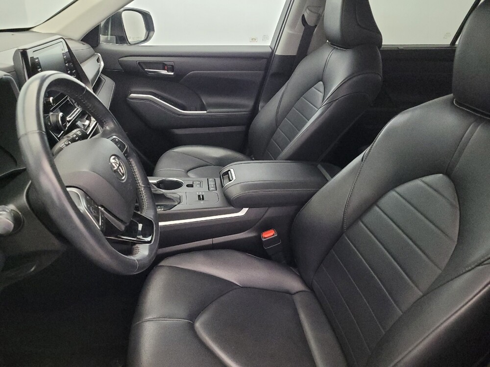 2020 Toyota Highlander in New Castle, DE 19720 - 18090276 17