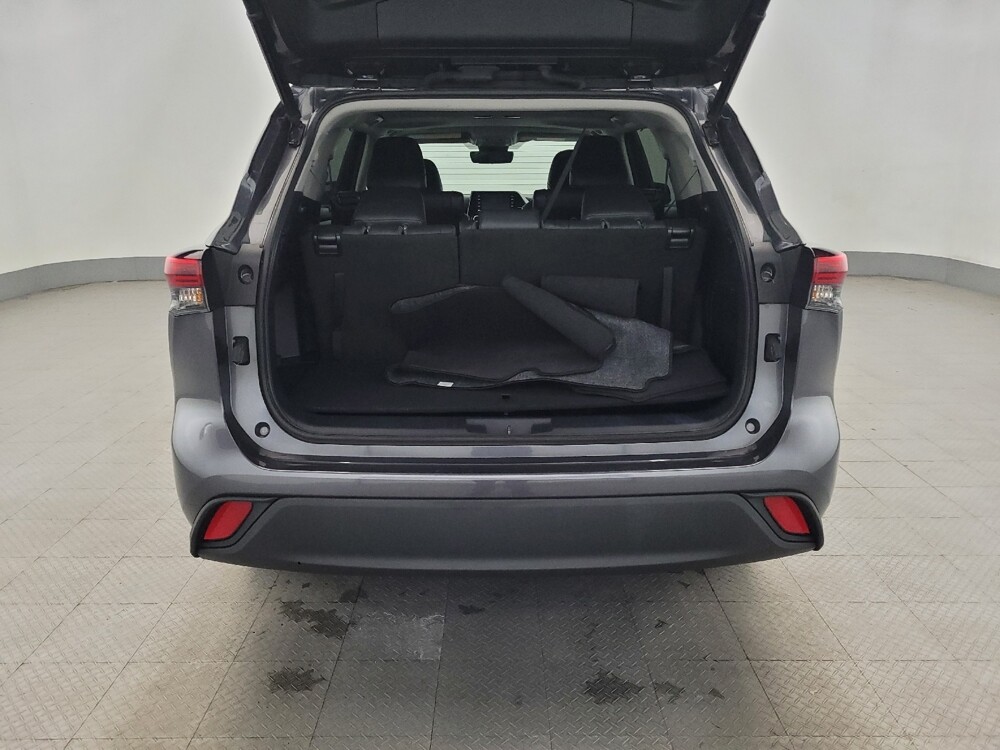 2020 Toyota Highlander in New Castle, DE 19720 - 18090276 29