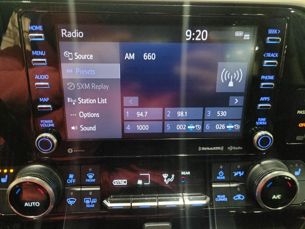 2020 Toyota Highlander in New Castle, DE 19720 - 18090276 25