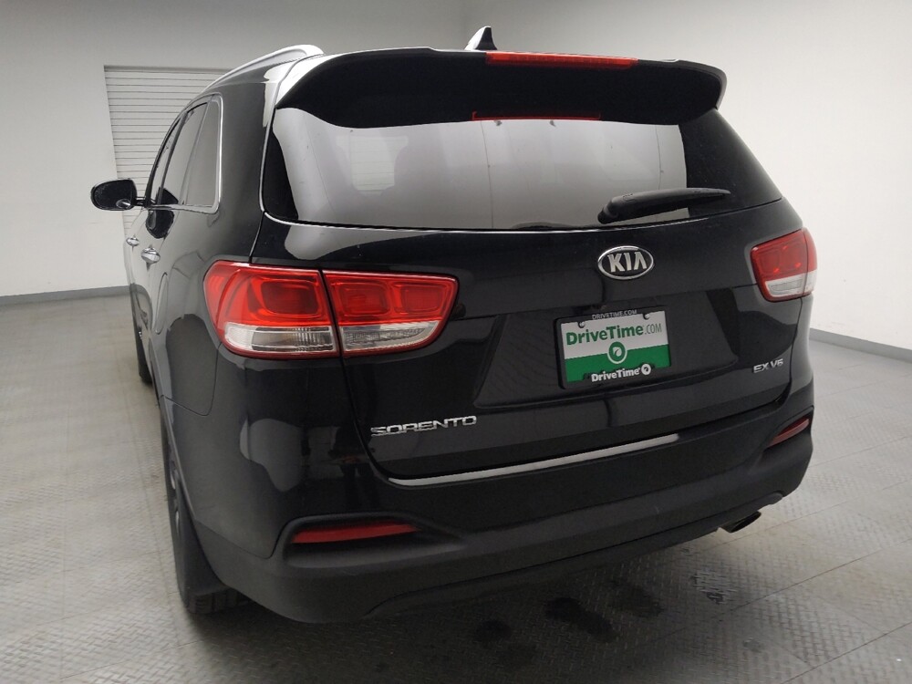 2017 Kia Sorento in Eastpointe, MI 48021 - 18090277 6