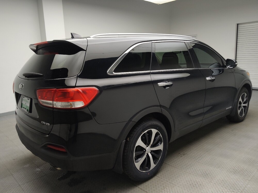 2017 Kia Sorento in Eastpointe, MI 48021 - 18090277 10