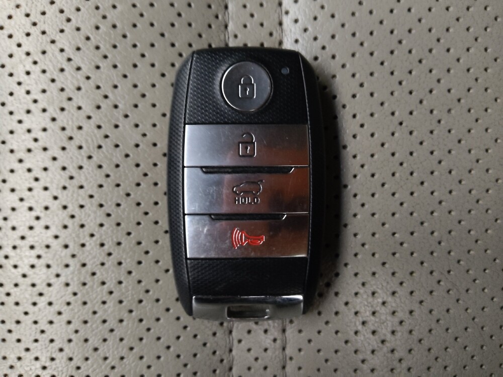 2017 Kia Sorento in Eastpointe, MI 48021 - 18090277 32