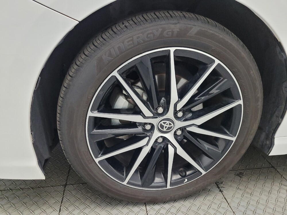 2021 Toyota Camry in Phoenix, AZ 85015 - 18090278 31