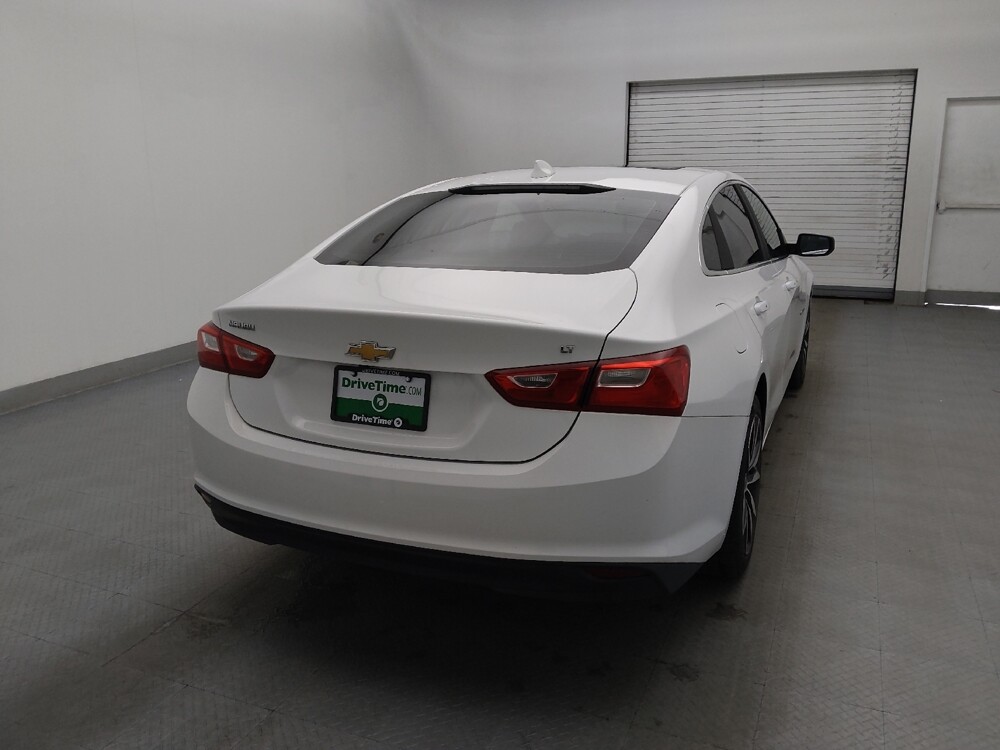 2018 Chevrolet Malibu in Greensboro, NC 27407 - 18090280 7