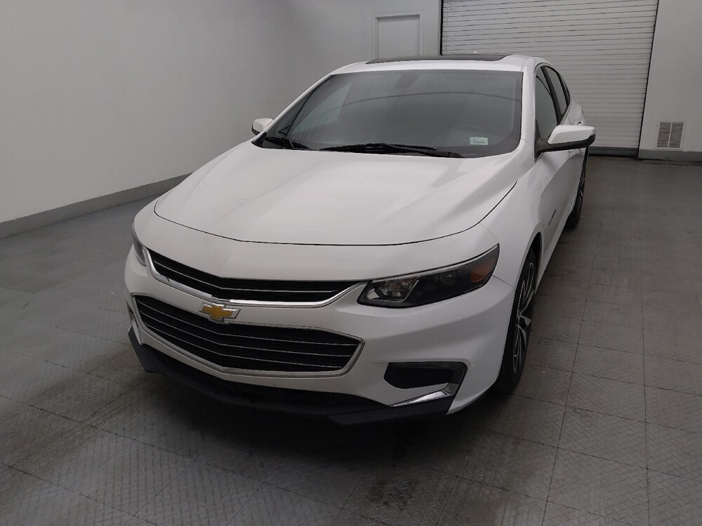 2018 Chevrolet Malibu in Greensboro, NC 27407 - 18090280 15