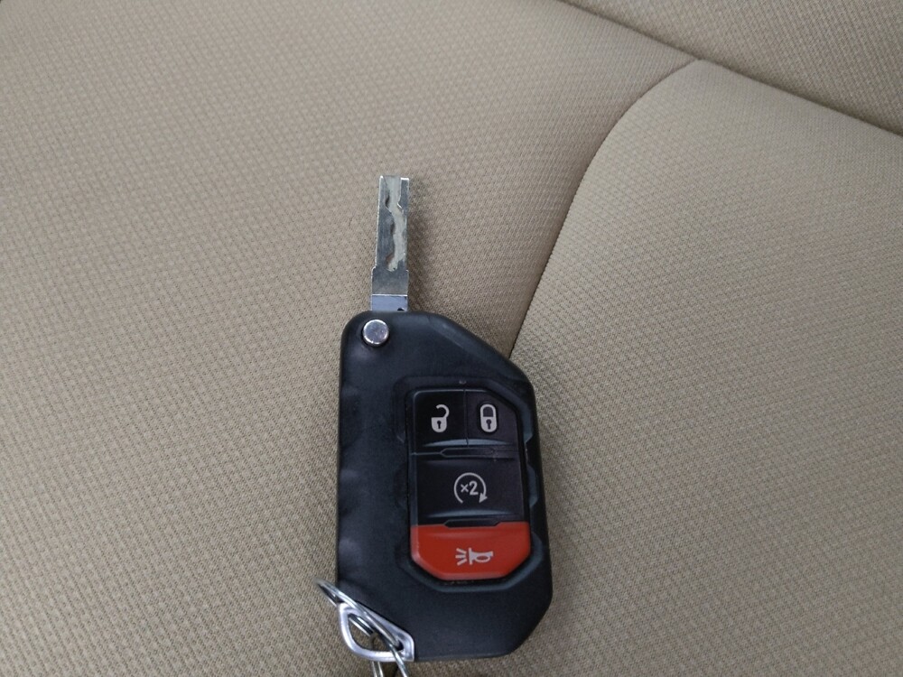 2018 Jeep Wrangler in Lakeland, FL 33815 - 18090289 32