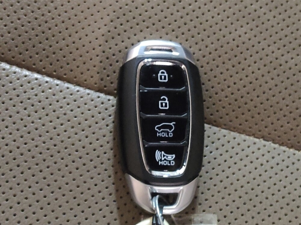 2019 Hyundai Santa Fe in Fort Worth, TX 76116 - 18090296 32