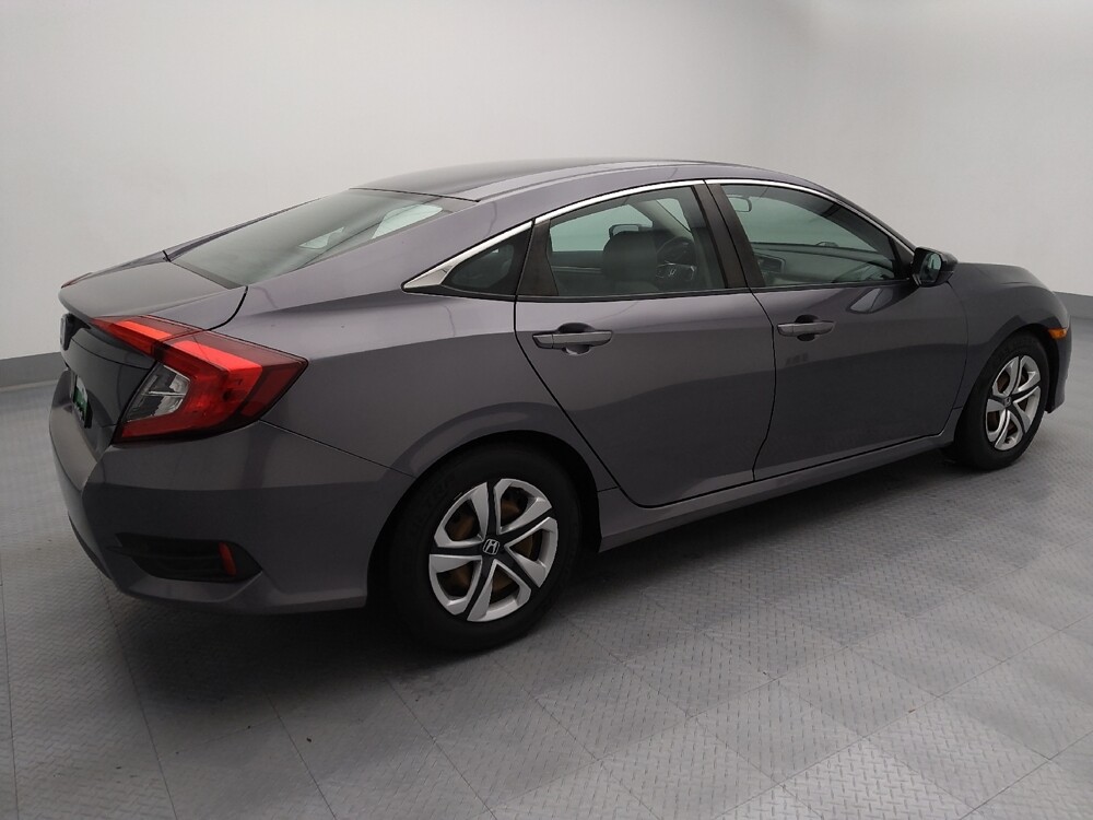 2016 Honda Civic in Topeka, KS 66611 - 18090297 10