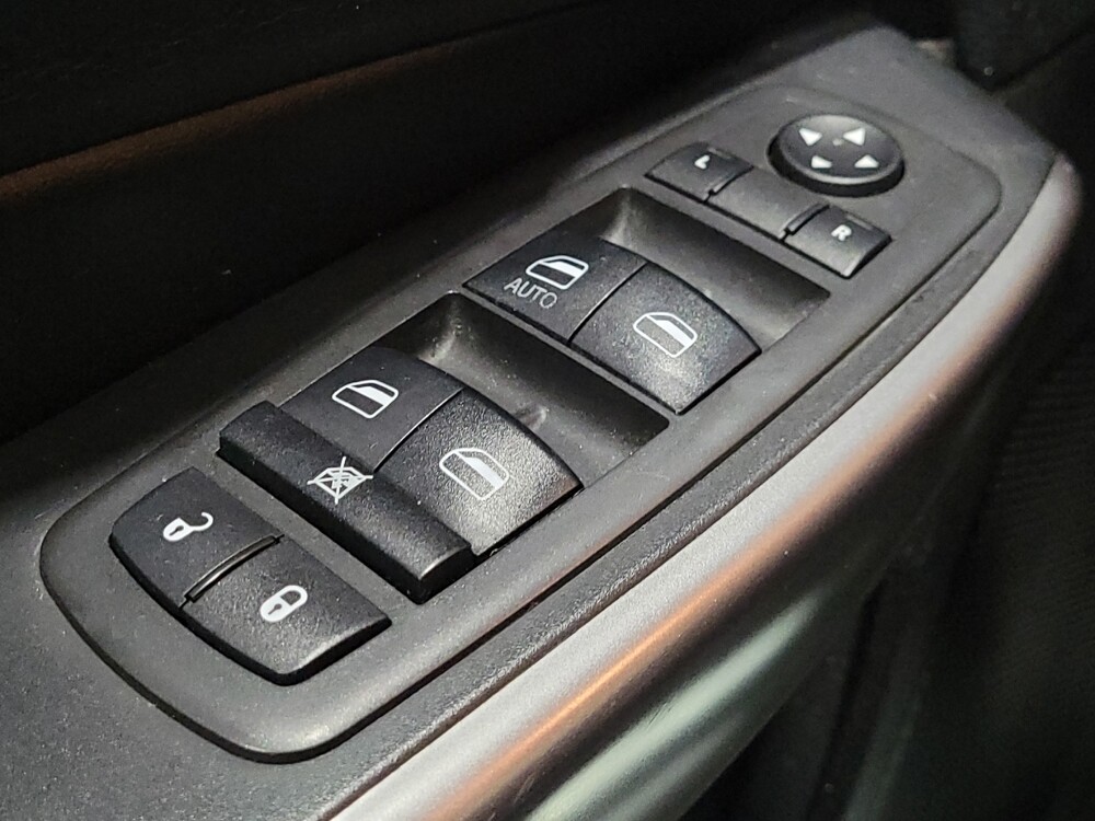 2021 Jeep Cherokee in Richmond, VA 23235 - 18090298 27