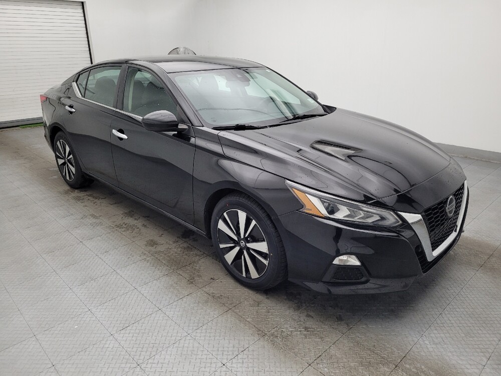 2022 Nissan Altima in Greensboro, NC 27407 - 18090300 11