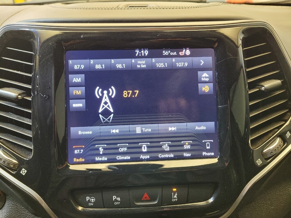 2019 Jeep Cherokee in Toledo, OH 43617 - 18090304 25