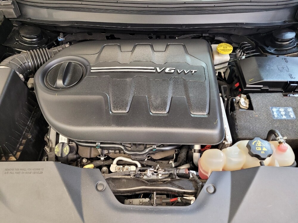 2019 Jeep Cherokee in Toledo, OH 43617 - 18090304 30