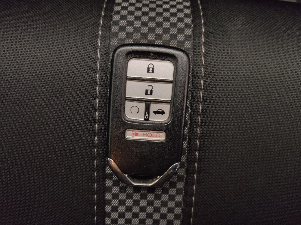 2020 Honda Civic in Topeka, KS 66611 - 18090305 32