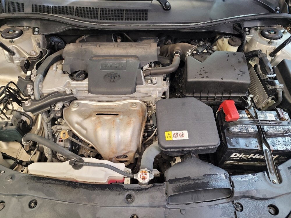 2017 Toyota Camry in Columbus, OH 43231 - 18090306 30