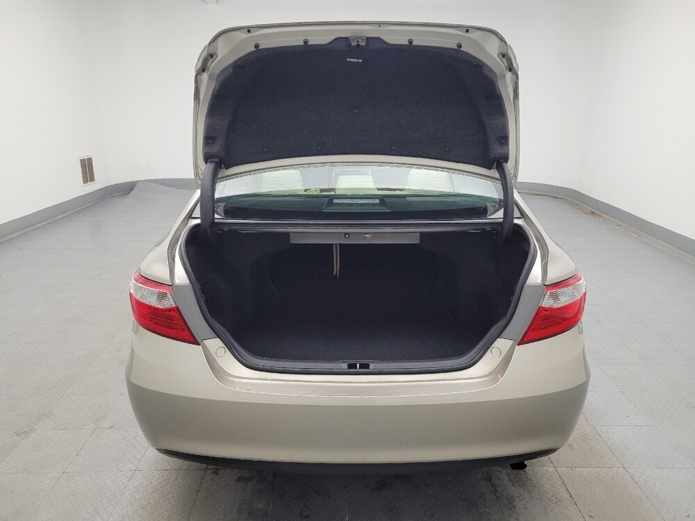 2017 Toyota Camry in Columbus, OH 43231 - 18090306 29