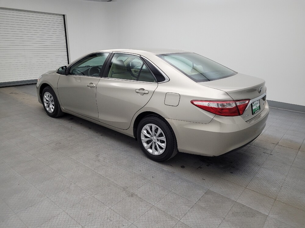 2017 Toyota Camry in Columbus, OH 43231 - 18090306 3