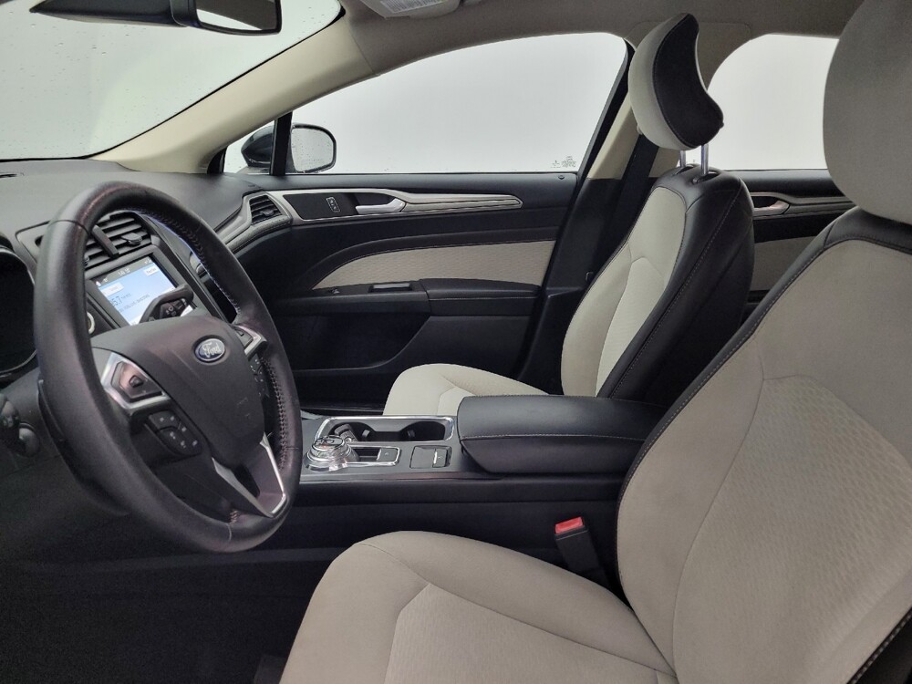 2019 Ford Fusion in Greensboro, NC 27407 - 18090316 17