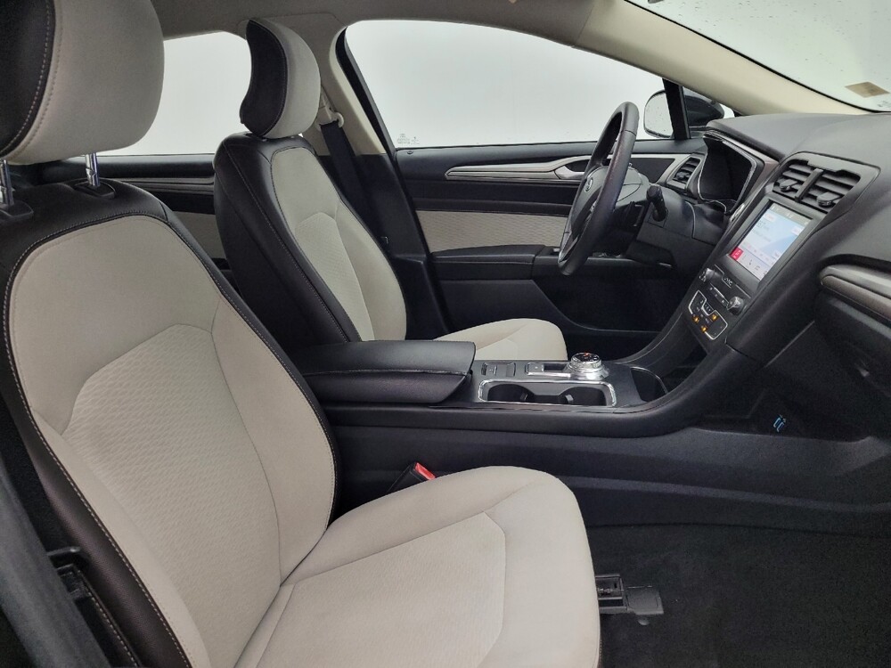 2019 Ford Fusion in Greensboro, NC 27407 - 18090316 21