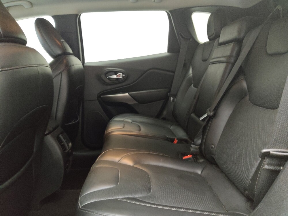 2019 Jeep Cherokee in Eastpointe, MI 48021 - 18090318 18