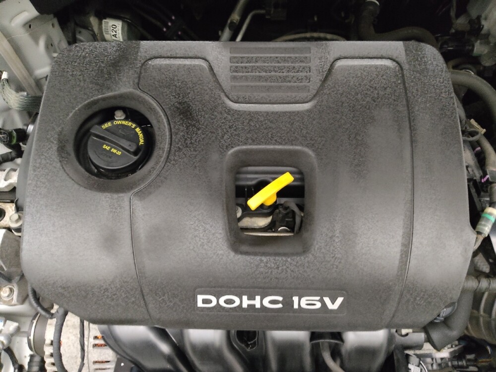 2017 Hyundai Elantra in Eastpointe, MI 48021 - 18090319 30