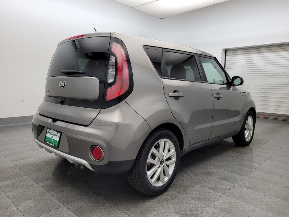 2018 Kia Soul in Mesa, AZ 85210 - 18090322 9