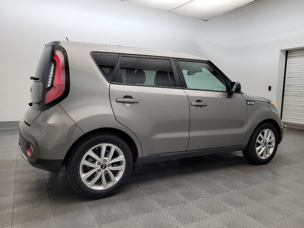 2018 Kia Soul in Mesa, AZ 85210 - 18090322 10