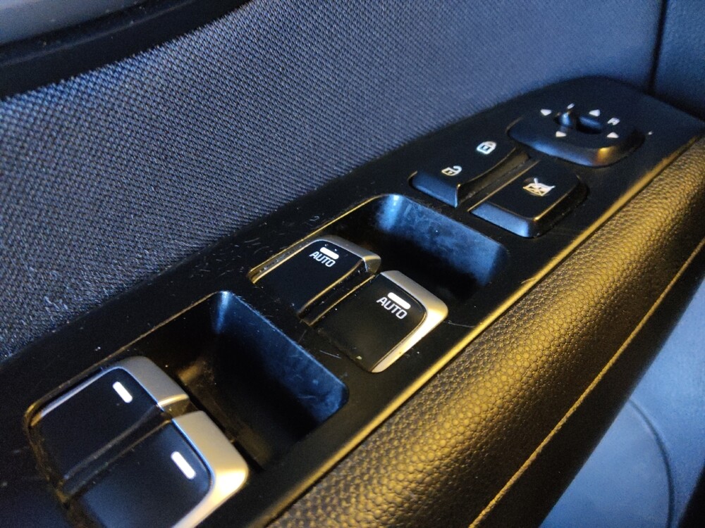 2018 Kia Soul in Mesa, AZ 85210 - 18090322 27